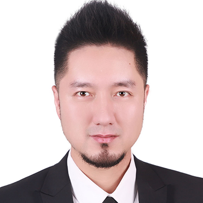 张坤